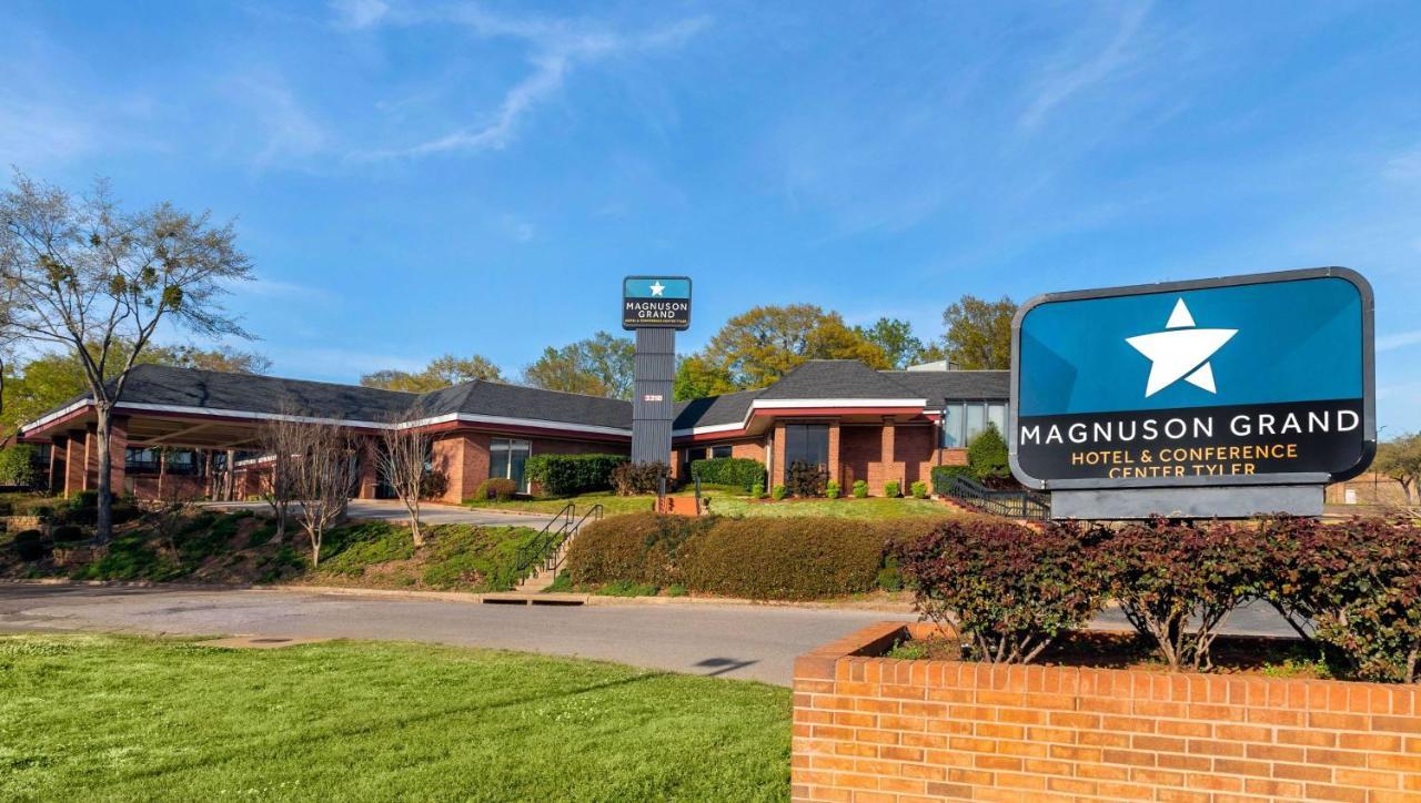 Magnuson Grand Hotel And Conference Center Тилер Екстериор снимка