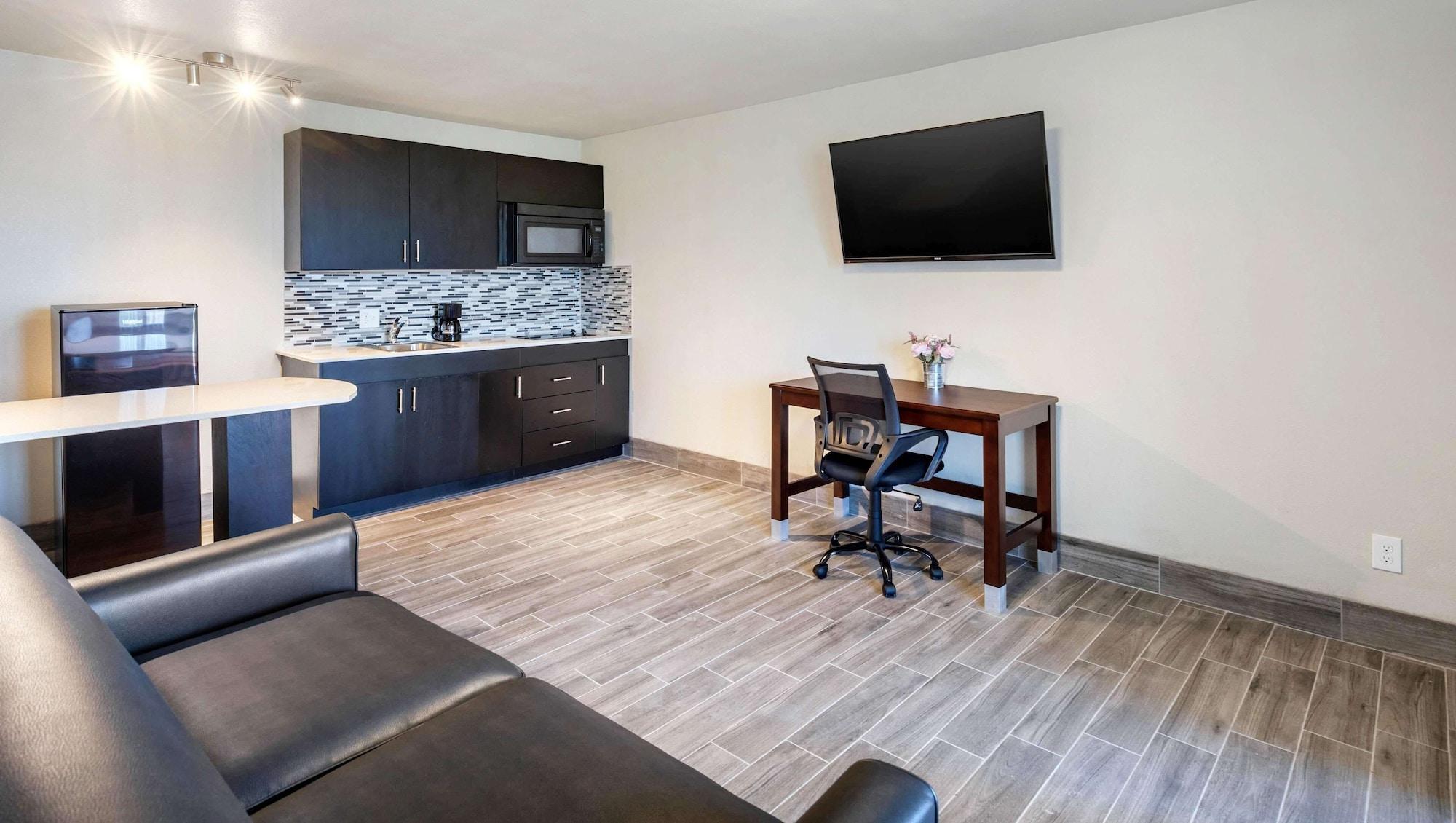 Magnuson Grand Hotel And Conference Center Тилер Екстериор снимка