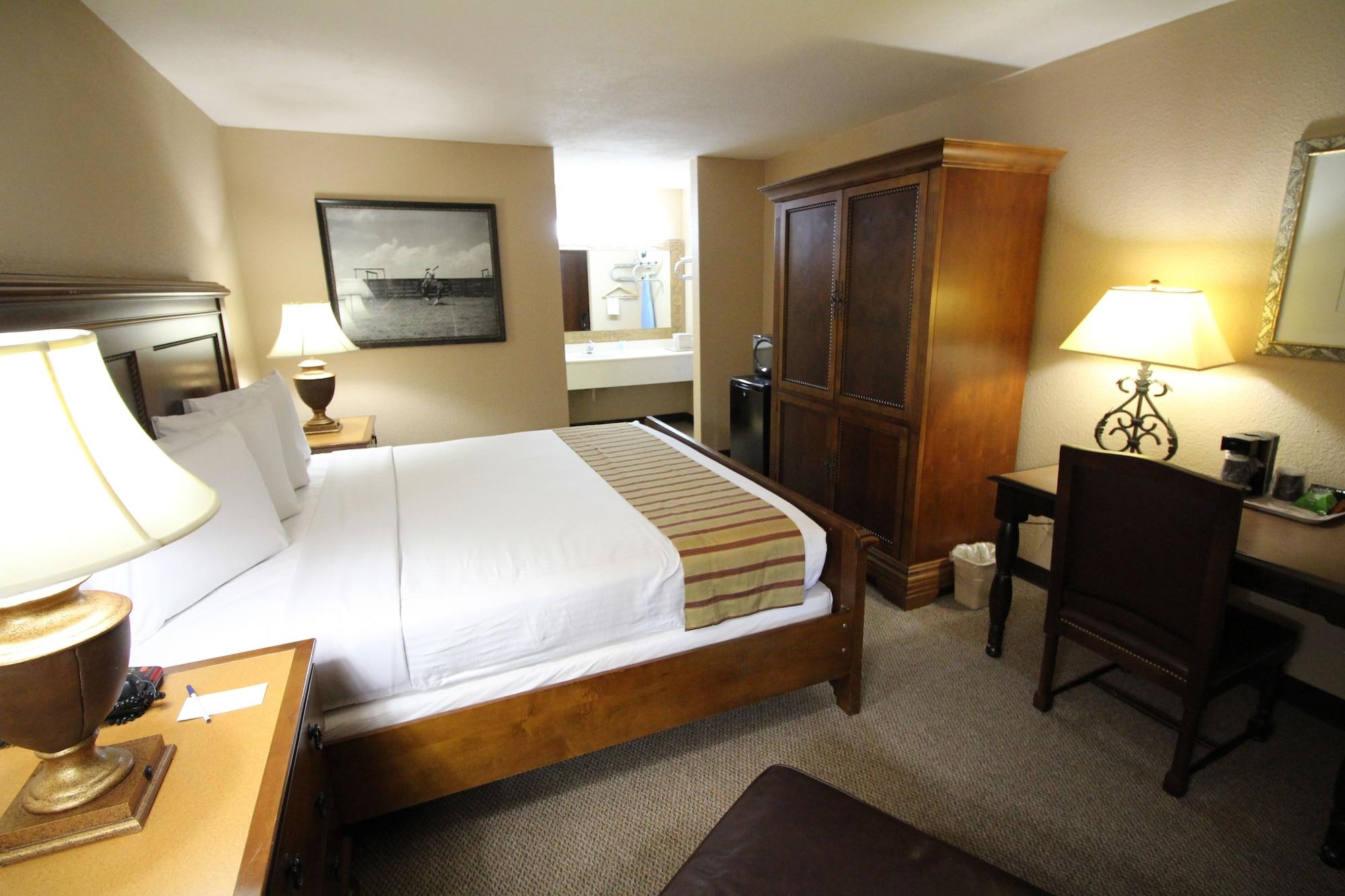 Magnuson Grand Hotel And Conference Center Тилер Екстериор снимка