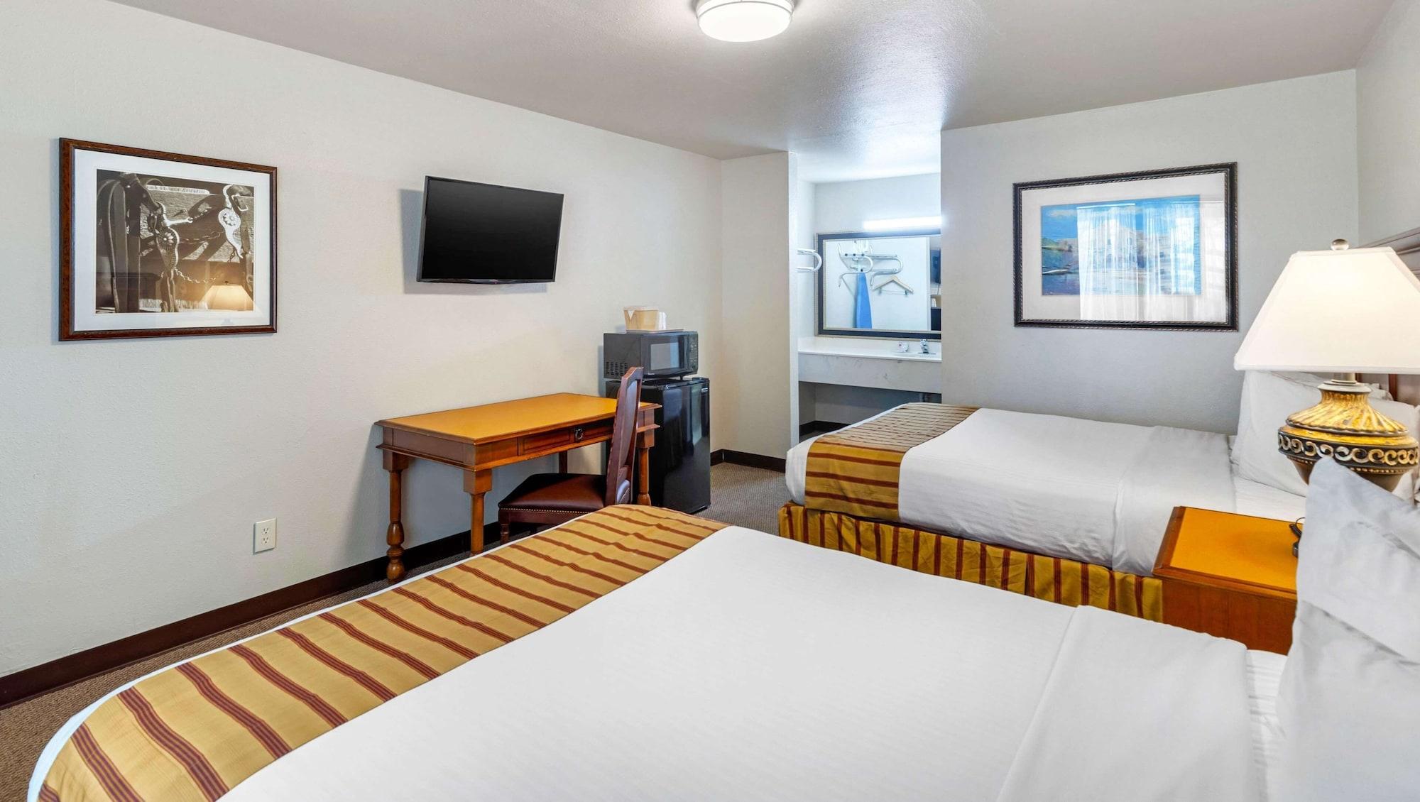 Magnuson Grand Hotel And Conference Center Тилер Екстериор снимка