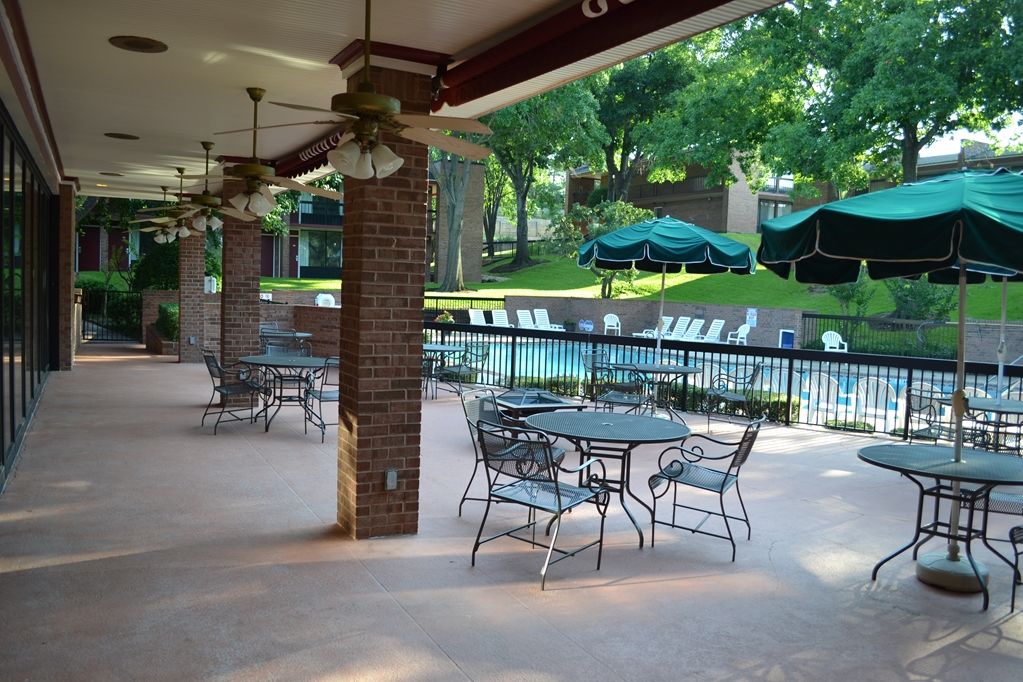 Magnuson Grand Hotel And Conference Center Тилер Съоръжения снимка